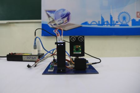 2E1A3085