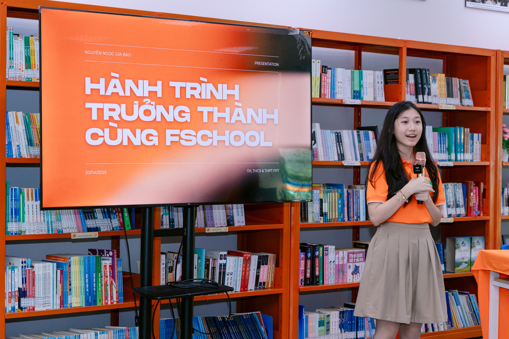 Hà vy 1